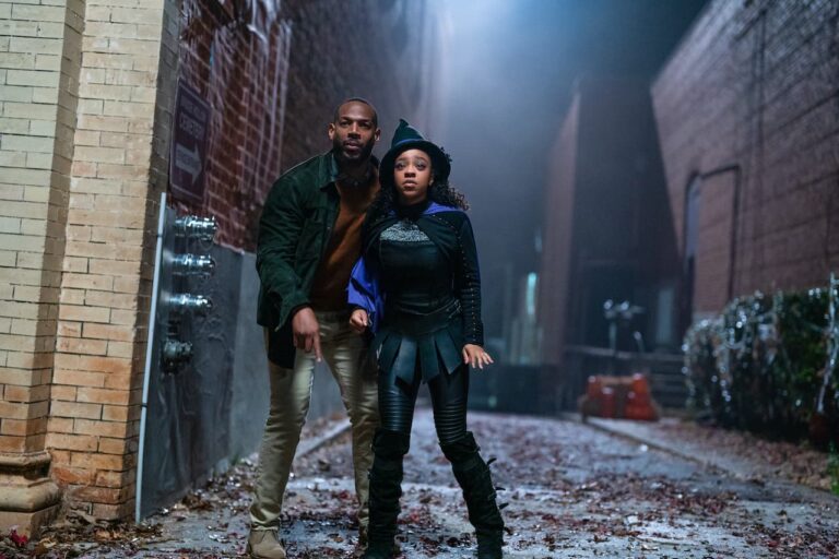 La maledizione di Bridge Hollow: prime foto dell&rsquo;horror comedy targata Netflix