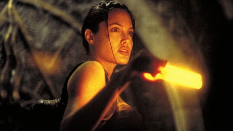 Lara Croft: Tomb Raider, tutte le curiosit&agrave; sul film con Angelina Jolie