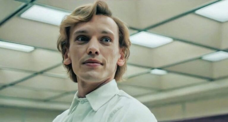 Jamie Campbell Bower: &ldquo;avrei dovuto interpretare Harry Potter ed Edward di Twilight&rdquo;