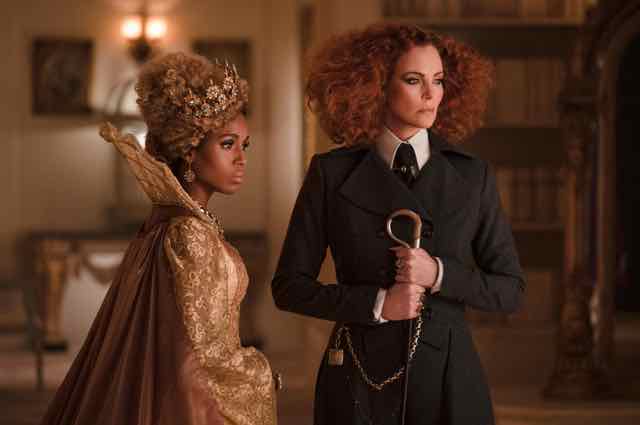 L’Accademia del bene e del male, una clip dal film con Charlize Theron L’Accademia del bene e del male, una clip dal film con Charlize Theron