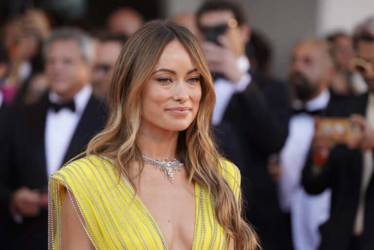 Olivia Wilde commenta le voci sul presunto sputo di Harry Styles