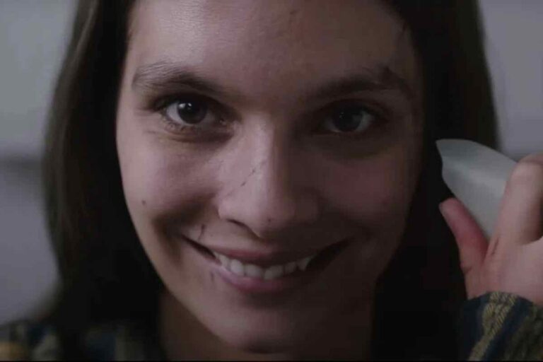 Smile, la recensione di un horror per niente da ridere