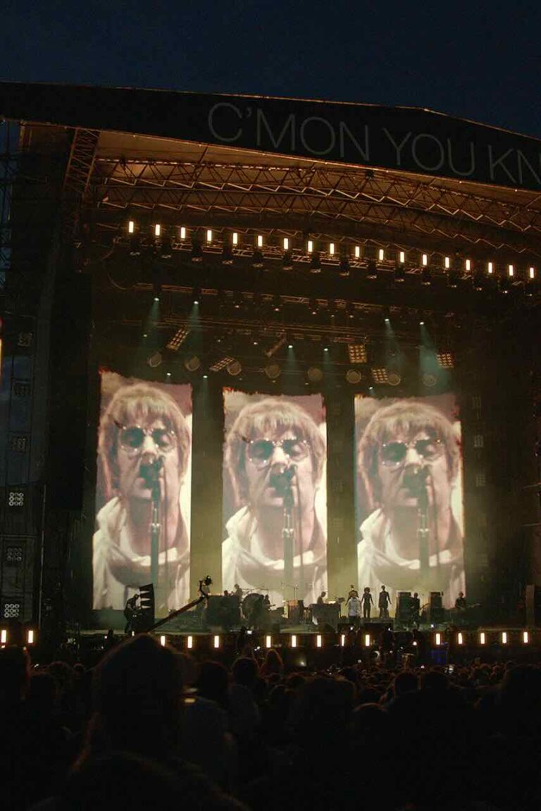 Liam Gallagher – Knebworth 22: il docu-film evento in sala solo il 17 e 18 novembre Liam Gallagher – Knebworth 22: il docu-film evento in sala solo il 17 e 18 novembre