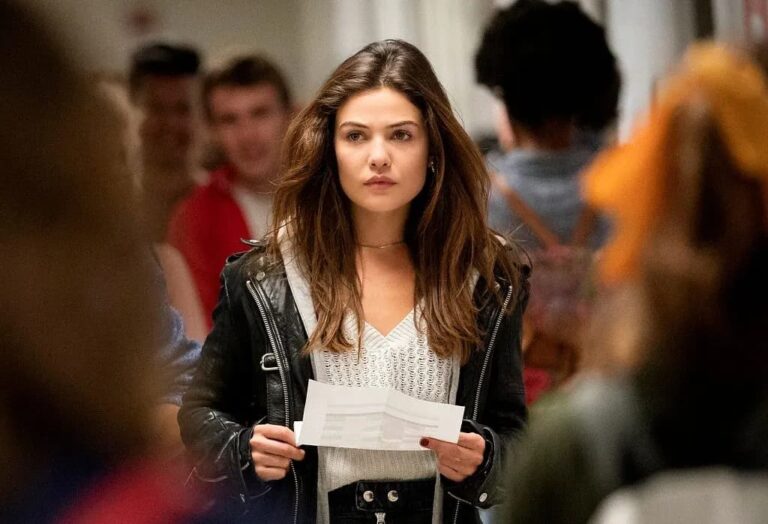 Danielle Campbell: 10 cose che non sai sull’attrice Danielle Campbell: 10 cose che non sai sull’attrice