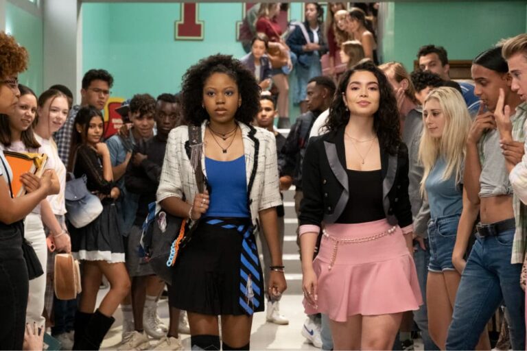 Darby Harper: consulenza fantasmi, trailer del film in arrivo su Disney+ Darby Harper: consulenza fantasmi, trailer del film in arrivo su Disney+