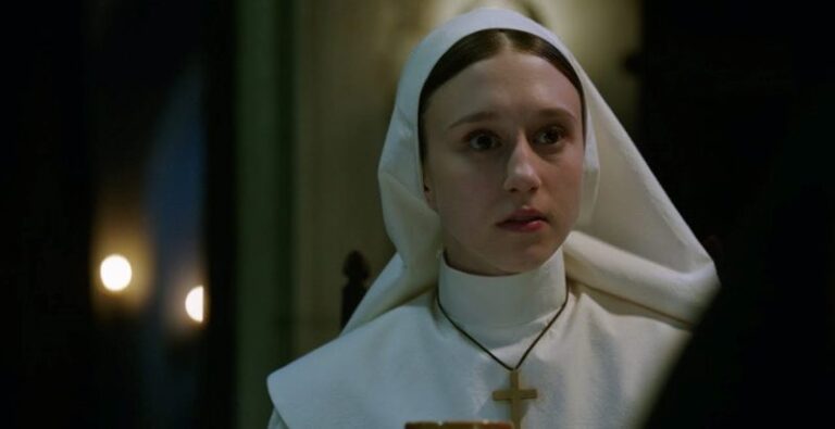 The Nun 2: prime foto del sequel con il demone Valak The Nun 2: prime foto del sequel con il demone Valak
