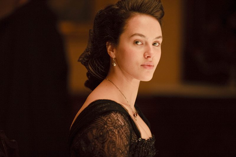 Jessica-Brown-Findlay-Instagram Jessica-Brown-Findlay-Instagram
