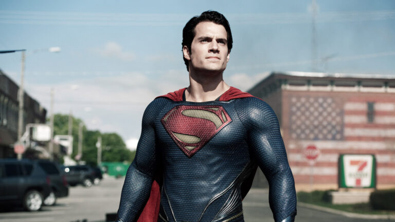 Il Superman di Henry Cavill &egrave; fondamentale per la crescita del DCU, parola di Dwayne Johnson