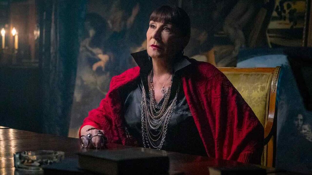 angelica huston