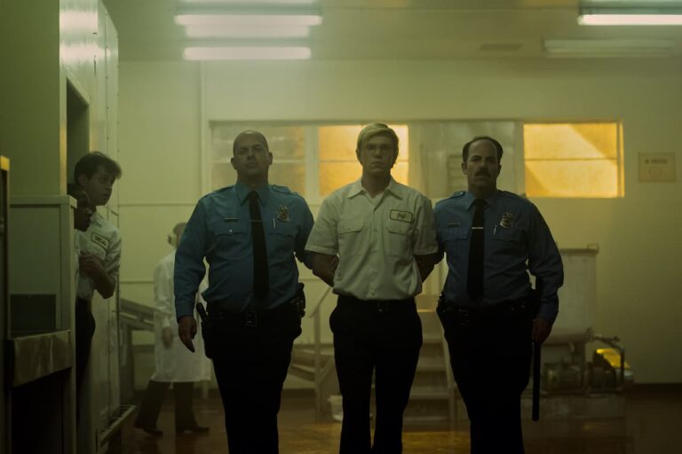 DAHMER &ndash; Mostro: La storia di Jeffrey Dahmer, recensione della serie Netflix