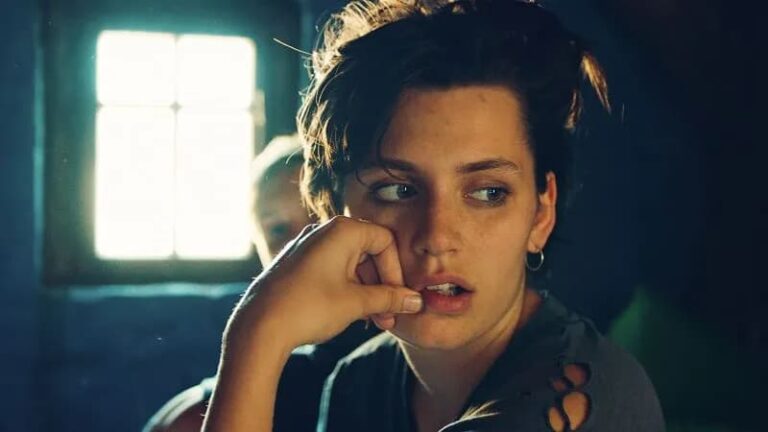 Ella Rumpf: 10 cose che non sai sull&rsquo;attrice