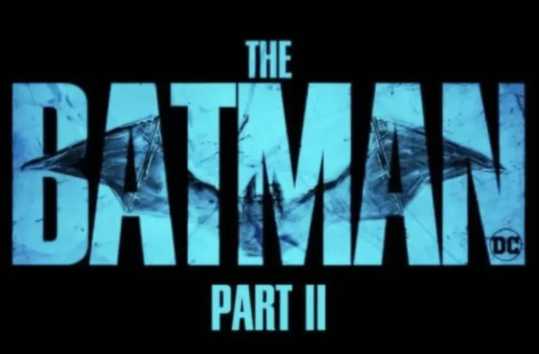 The Batman 2: le prime foto dal set mostrano un nuovo simbolo di Batman e forse una Bat-tuta aggiornata
