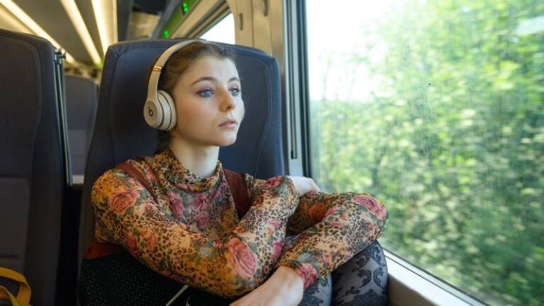 Thomasin McKenzie: 10 cose che non sai sull’attrice Thomasin McKenzie: 10 cose che non sai sull’attrice
