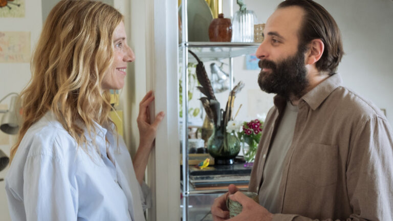 Una relazione passeggera, la recensione del film francese di Emmanuel Mouret