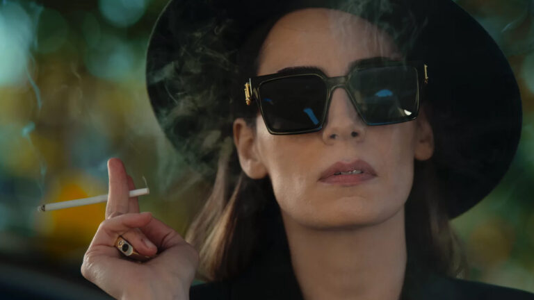 Anime False, la recensione della serie tv turca di Netflix con Melisa S&ouml;zen e Eyl&uuml;l Tumbar