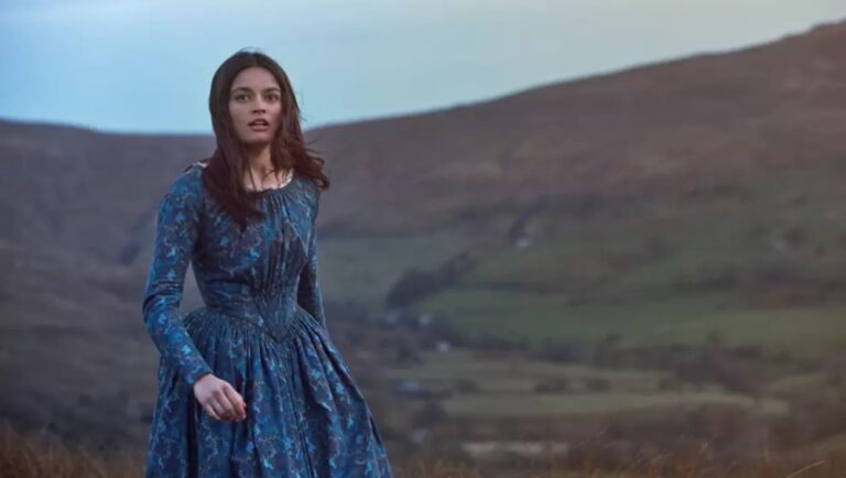 Emily: il trailer del film su Brontë con Emma Mackey Emily: il trailer del film su Brontë con Emma Mackey