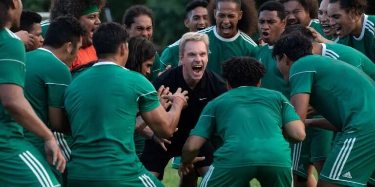 Chi Segna Vince: trailer del film di Taika Waititi con Michael Fassbender Chi Segna Vince: trailer del film di Taika Waititi con Michael Fassbender