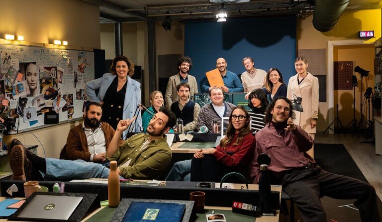 Prime Video annuncia Pesci piccoli &ndash; Un&rsquo;agenzia. Molte idee. Poco budget