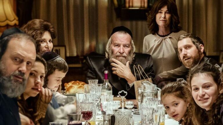 La famiglia dei diamanti, recensione della serie thriller su Netflix