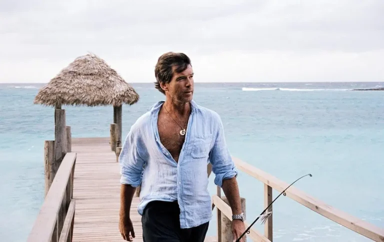 After the Sunset: dal cast al finale, le curiosità sul film con Pierce Brosnan After the Sunset: dal cast al finale, le curiosità sul film con Pierce Brosnan
