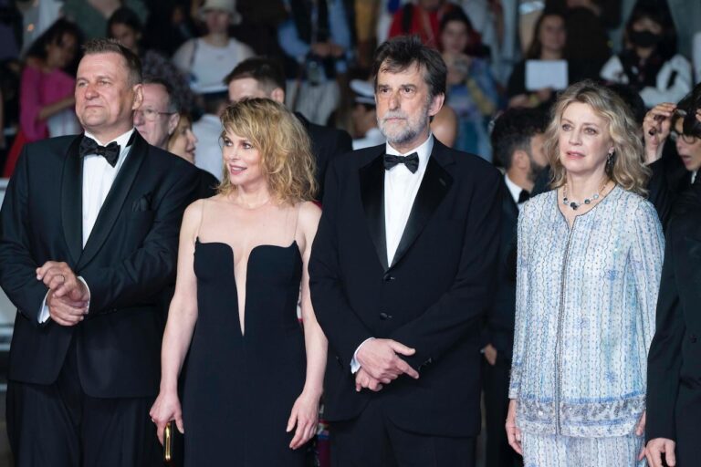 Festival di Cannes 2023: foto dal red carpet di Il Sol dell&rsquo;avvenire