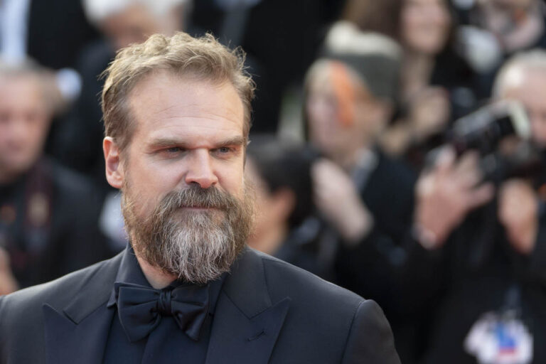 David Harbour lascia il film con Pedro Pascal dopo il finale di Stranger Things