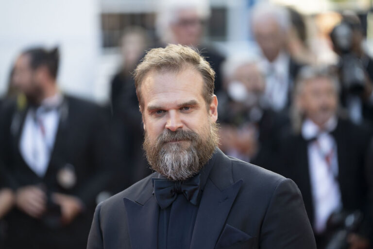 David Harbour conferma la pausa nella produzione di Thunderbolts