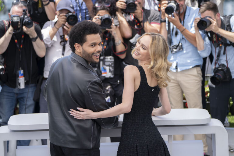Lily-Rose Depp e The Weeknd presentano The Idol al Festival di Cannes