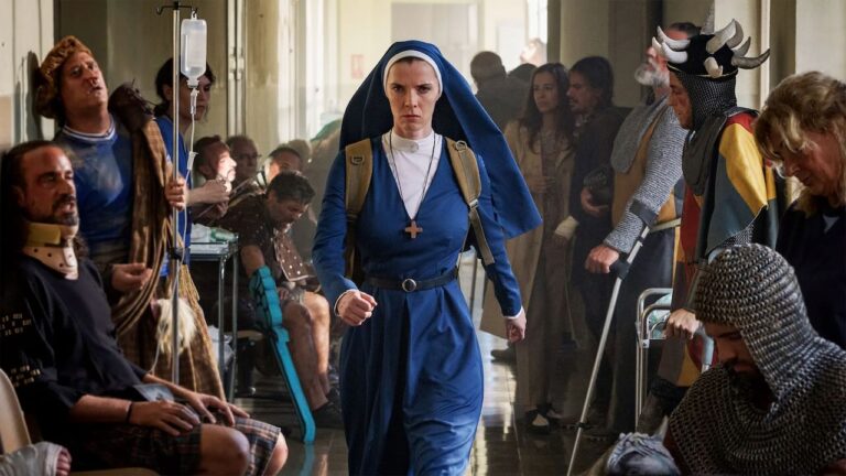 Mrs. Davis, recensione della serie di Damon Lindelof con Betty Gilpin