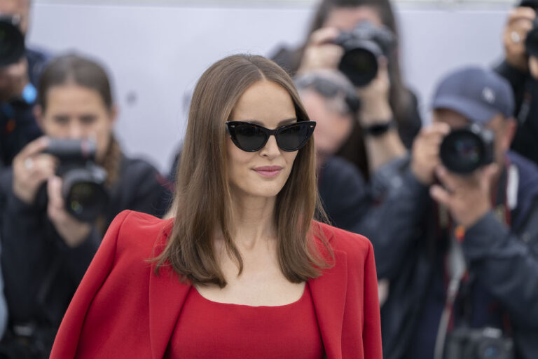 Natalie Portman ha detto che le donne a Cannes dovrebbero comportarsi diversamente dagli uomini