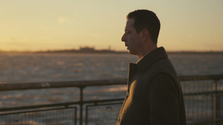 Succession 4&times;10: il mare dei fratelli Roy &egrave; pieno di squali