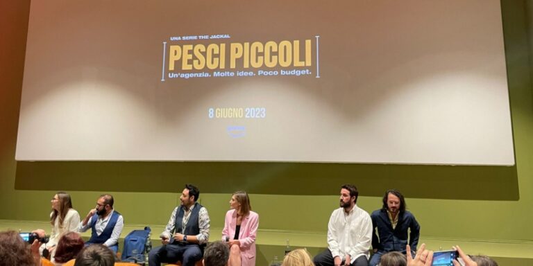 Pesci piccoli &ndash; Un&rsquo;agenzia. Molte idee. Poco budget, la conferenza stampa con The Jackal