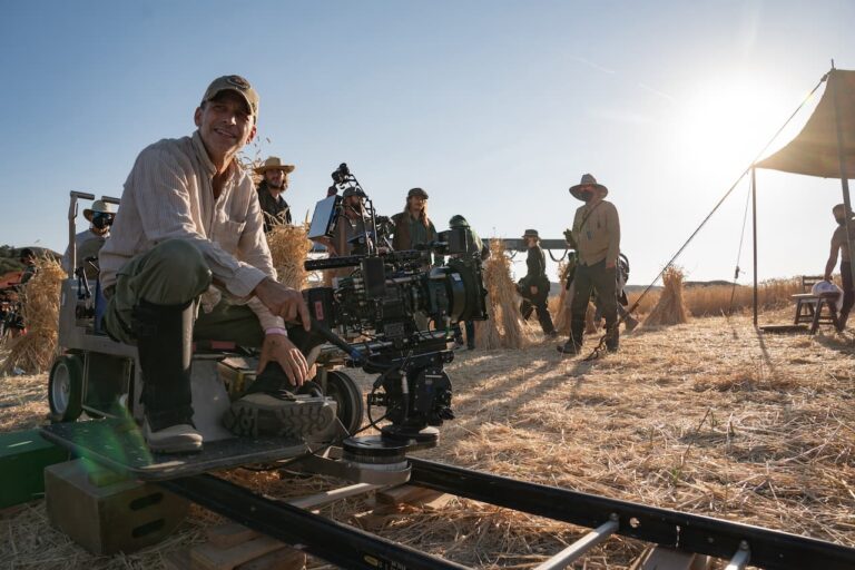 Rebel Moon: Zack Snyder sa che i confronti con Star Wars saranno inevitabili