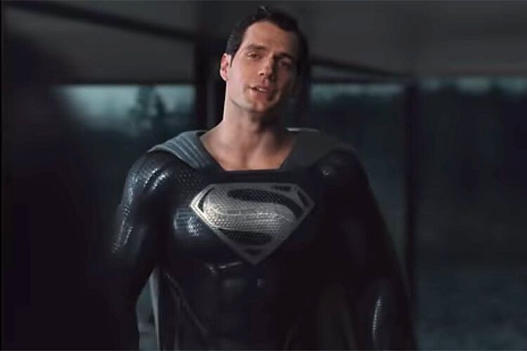 Henry-Cavill-as-Superman-98dee1cf365e49519a225cbd45774751 (1)