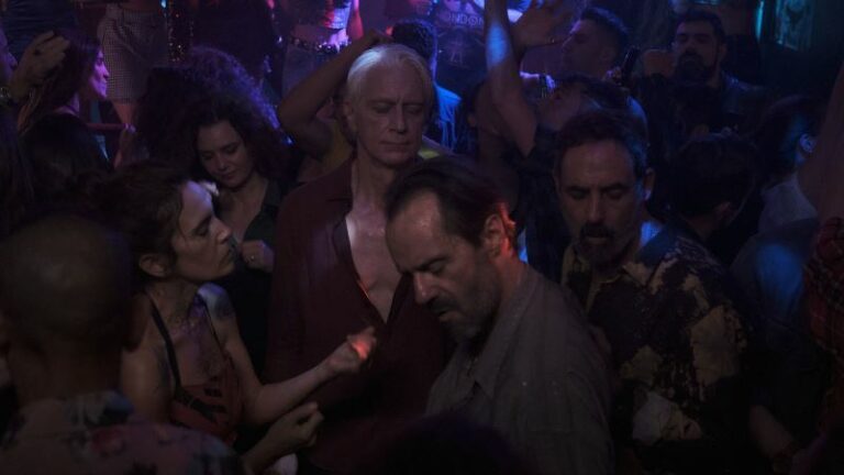 Con la grazia di un Dio: recensione del film di Alessandro Roia #Venezia80