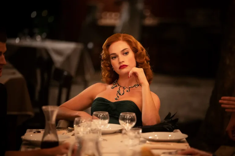 Lily James con Chris Hemsworth nell&rsquo;action Subversion