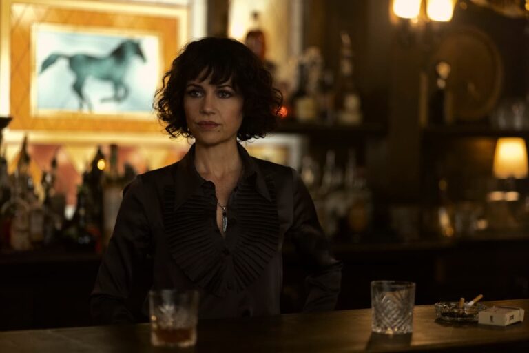 La caduta della casa degli Usher: clip dall&rsquo;attesa serie Netflix con Carla Cugino