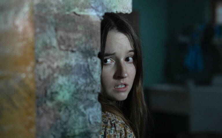 Nessuno ti salver&agrave;: recensione del film horror fantascientifico di Disney+