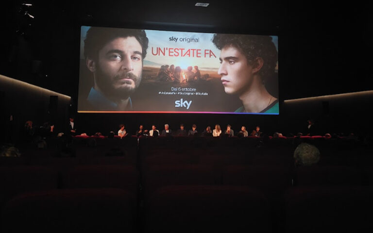 Un&rsquo;estate fa, conferenza stampa della serie thriller con Lino Guanciale e Filippo Scotti
