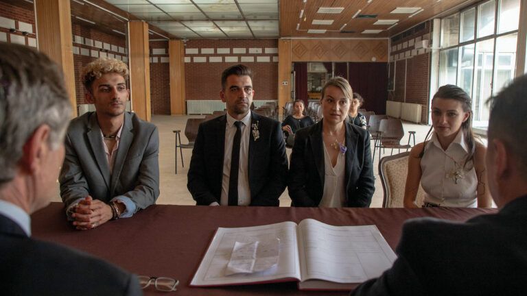 Housekeeping for Beginners, il trattato di Goran Stolevski sulla &ldquo;famiglia che ci scegliamo&rdquo;