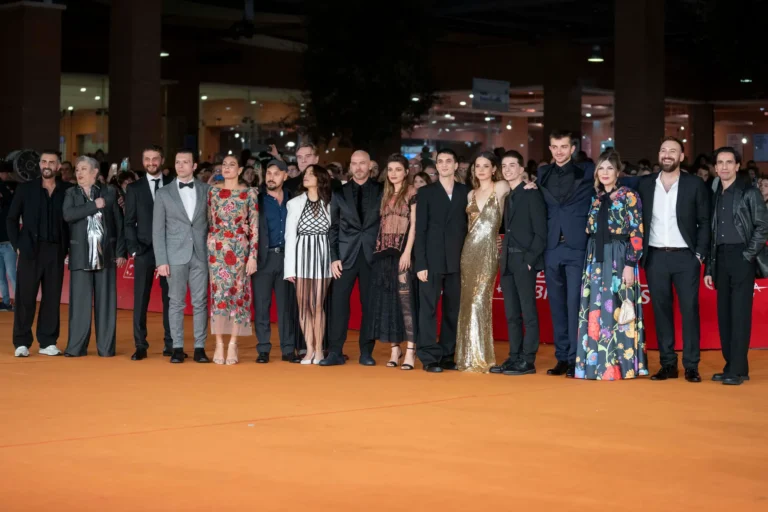 Suburraeterna: le foto dal red carpet della Festa del cinema di Roma