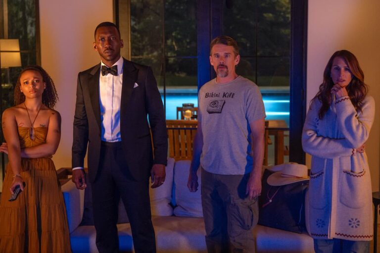 Il mondo dietro di te: teaser trailer del film con Julia Roberts e Mahershala Ali Il mondo dietro di te: teaser trailer del film con Julia Roberts e Mahershala Ali