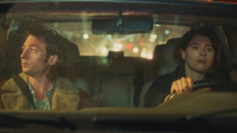 Fingernails &ndash; Una diagnosi d&rsquo;amore: recensione del film Apple TV+