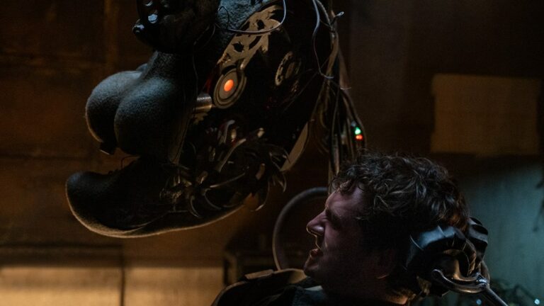 Five Nights at Freddy&rsquo;s, la spiegazione del finale del film horror con Josh Hutcherson