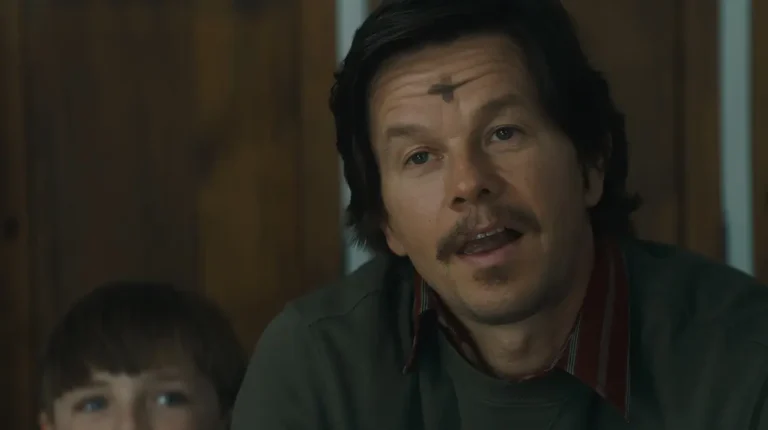 Father Stu: recensione del film con Mark Wahlberg