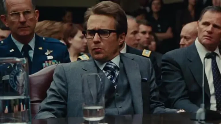 Armor Wars: Sam Rockwell risponde alle voci sul ritorno di Justin Hammer