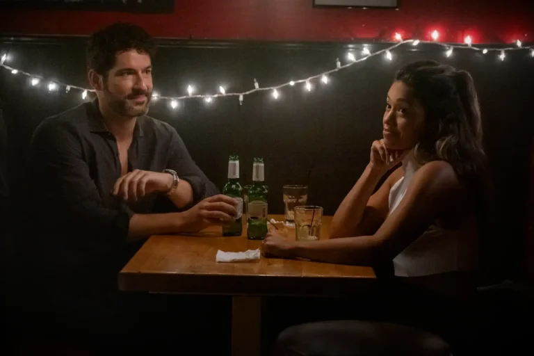 Players: recensione del film con Gina Rodriguez e Tom Ellis Players: recensione del film con Gina Rodriguez e Tom Ellis