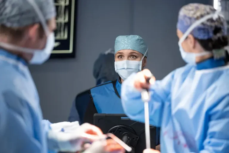 Grey’s Anatomy 20×02: promo e trama dal secondo episodio Grey’s Anatomy 20×02: promo e trama dal secondo episodio