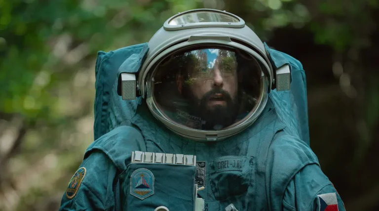 Spaceman: la spiegazione del finale del film Netflix