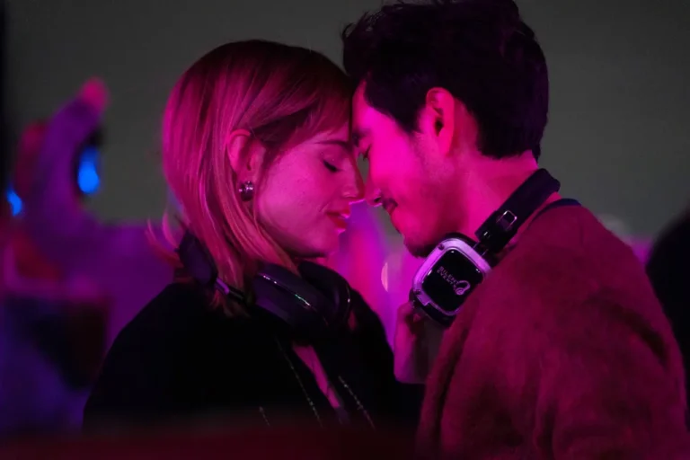The Greatest Hits: trailer del nuovo film in arrivo in piattaforma The Greatest Hits: trailer del nuovo film in arrivo in piattaforma